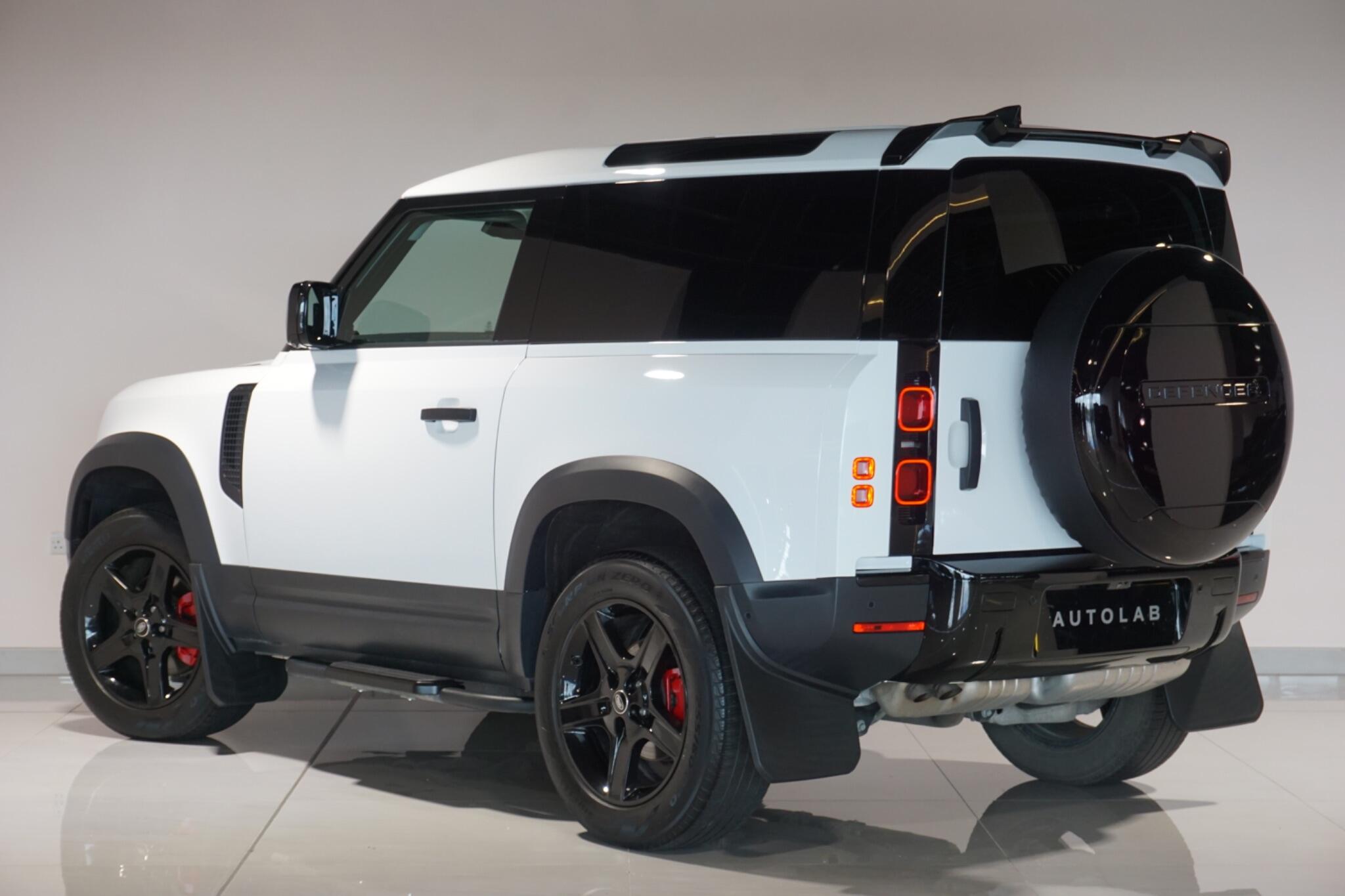 Land Rover Defender 90 3.0 D250 MHEV Hard Top SUV 3dr Diesel Auto 4WD SWB Euro 6 (s/s) (250 ps)